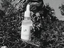 Laden und Abspielen von Videos im Galerie-Viewer, STUDIO BOTANIC GESICHTSSERUM 30 ml