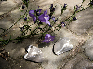 BUNNY GUA SHA ISAR STONE
